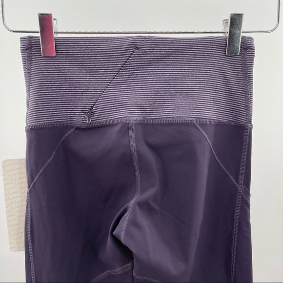 LULULEMON Rebel Runner Crop Legging Grape Stripe Zipper Athleisure NWT Size 2 - Picture 11 of 16
